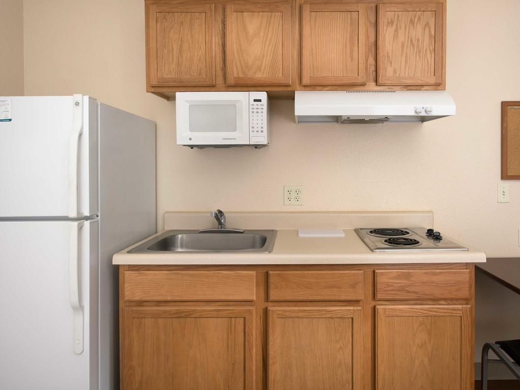 Woodspring Suites Kansas City Mission Merriam Buitenkant foto